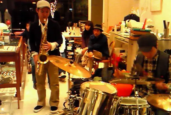 生バンド演奏も♪