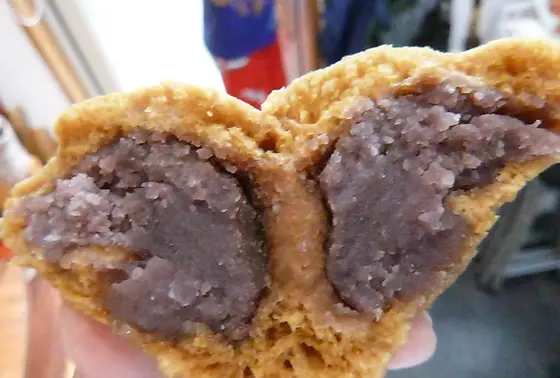 蒸したてのホカホカ饅頭