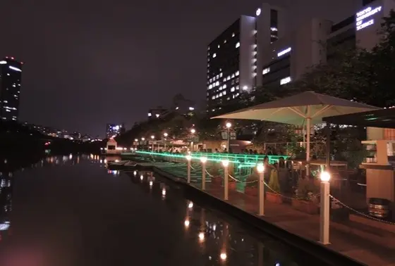 夜は夜で！