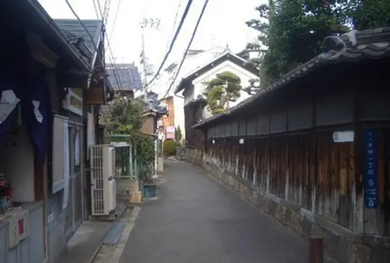 ひっそりたたずむ住宅街でも引き継がれる川の歴史