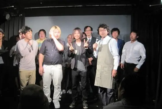 お笑いライブはパワー全開！
