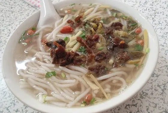 粉湯（ビーフン）