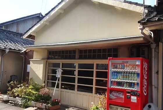 素朴な建物