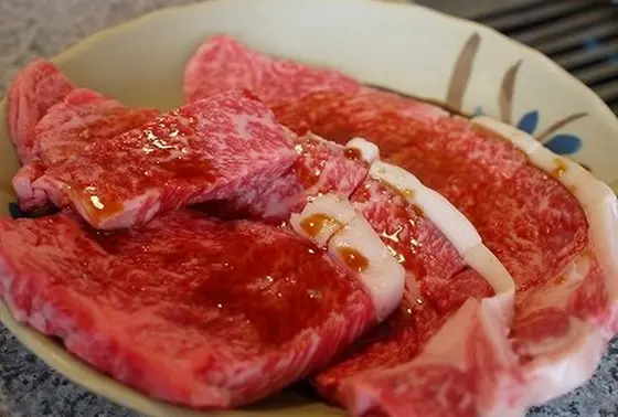 鮮度のいい赤身肉が美味い！！