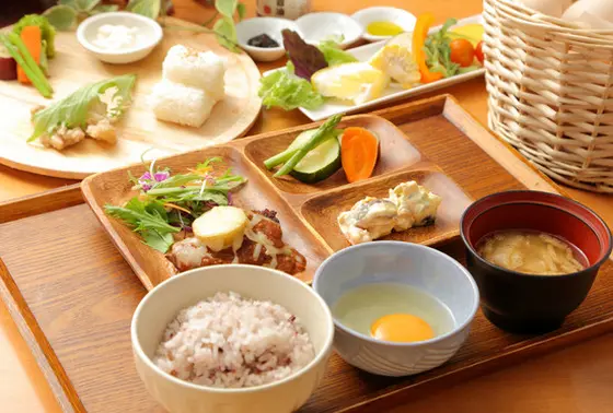 料理長がその日の食材で決める日替わり御膳!