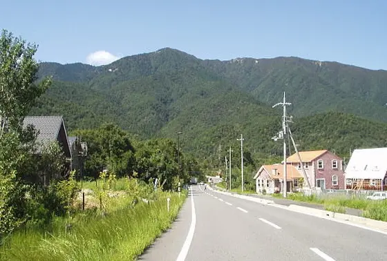 比良山の登山口にあります
