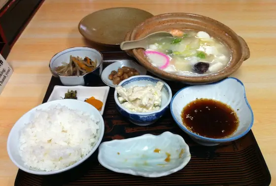 湯どうふが名物　宗庵よこ長