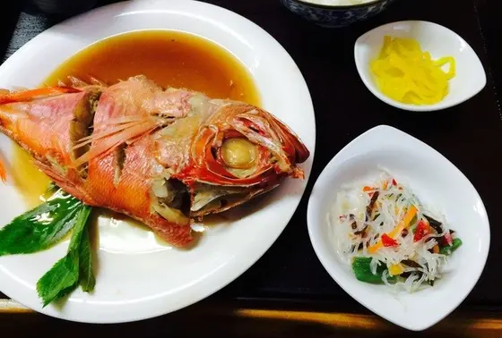 名物の金目鯛も