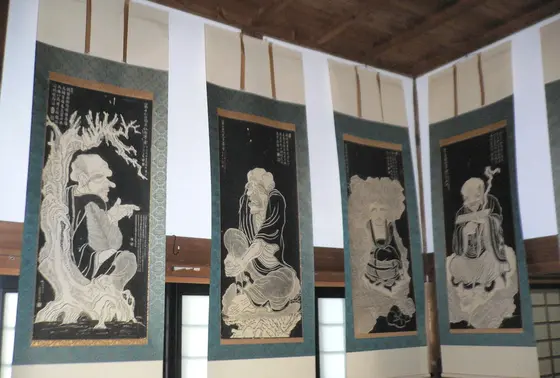 どろぼうと十六善神