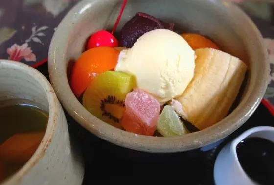 フルーツクリームあんみつ