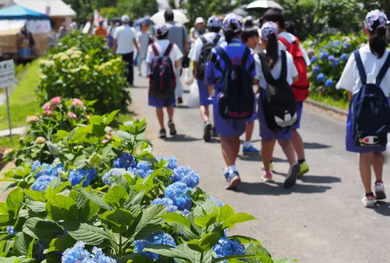 近隣の中学生が大活躍♪