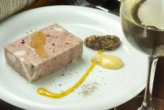 お肉の田舎風パテが美味しいよ