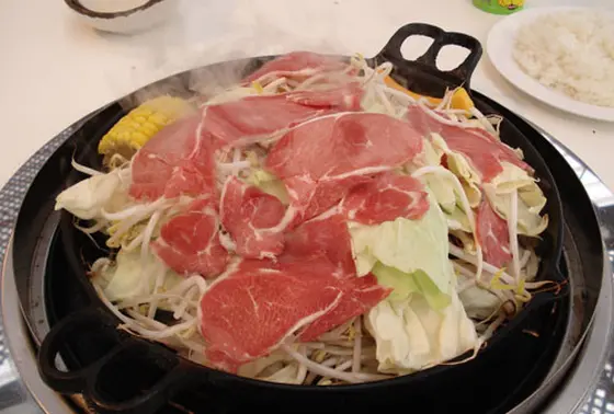 ランチはジンギスカン！