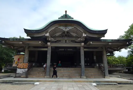 拝殿