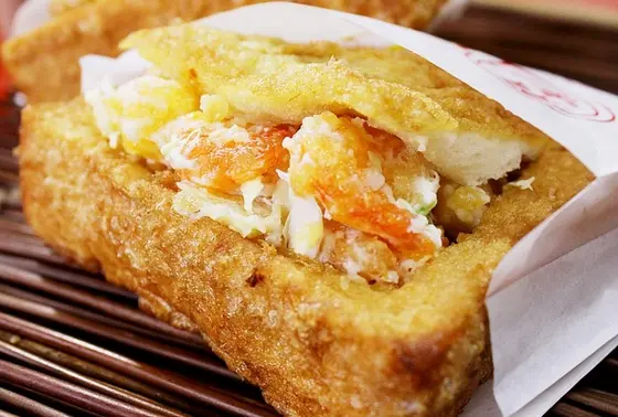 なかにはごろっと具材が!