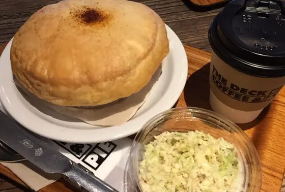 デミグラスハンバーグポットパイ・・・