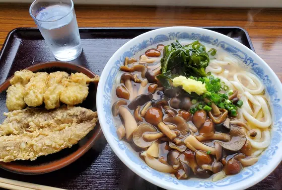 きのこうどん
