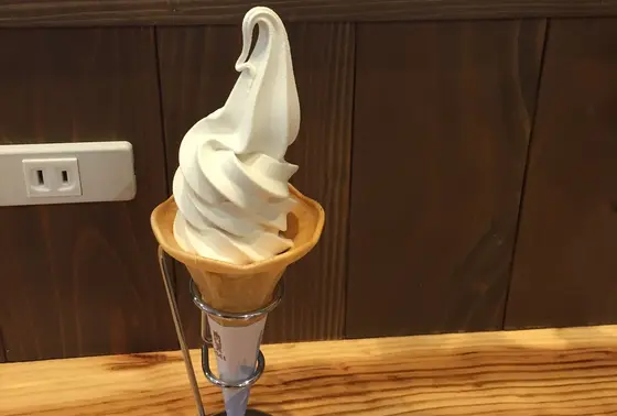 絶品「醤油ソフトクリーム」
