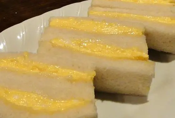 オムレツサンド