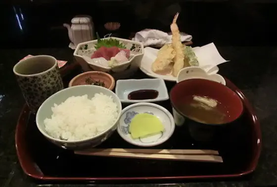 はりまや定食