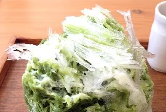 うめぞのさんといえば、河原町にある老舗の甘味処。そちらが烏丸でカフェとギャラリー形態を取られているのがこちら。