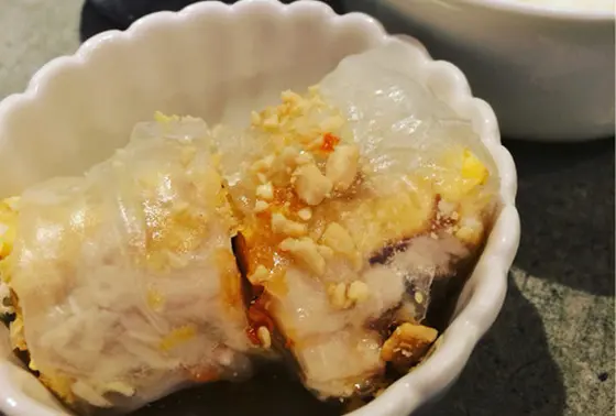 ランチなら生春巻きがついてきます