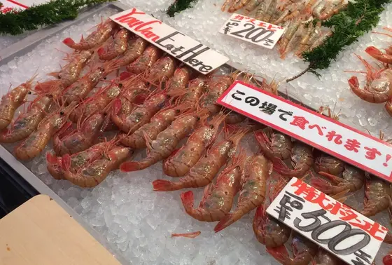 食べ歩きもできます♪