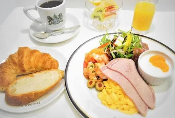 「京都の朝はイノダコーヒーから」