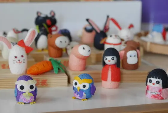 まゆを使ったカワイイお人形