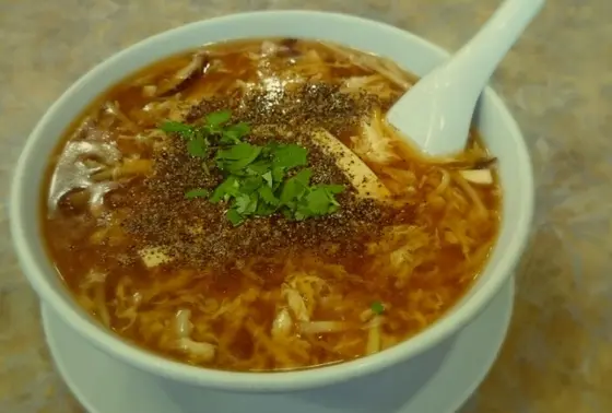 酸辣湯麺。