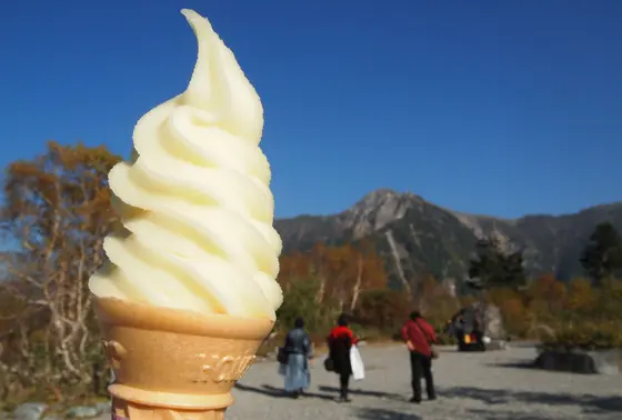 黒部平グルメ:りんごシャーベットソフト