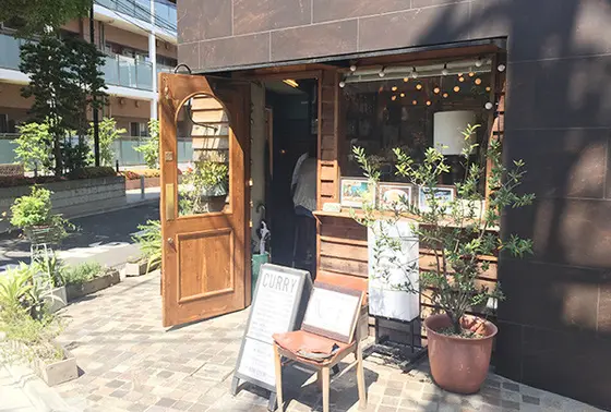カレー屋さん？