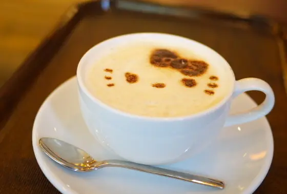 キティちゃんのカフェラテ