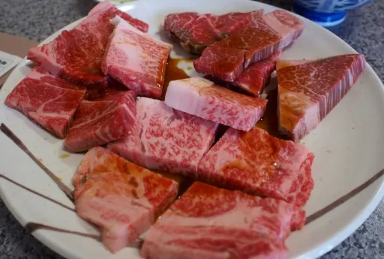 鮮度のいい赤身肉が美味い！！