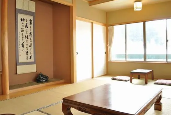 こぎれいな客室