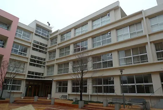 東京未来大学