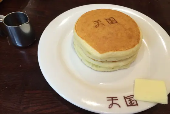 【ホットケーキセット】(ドリンク付きで1000円）