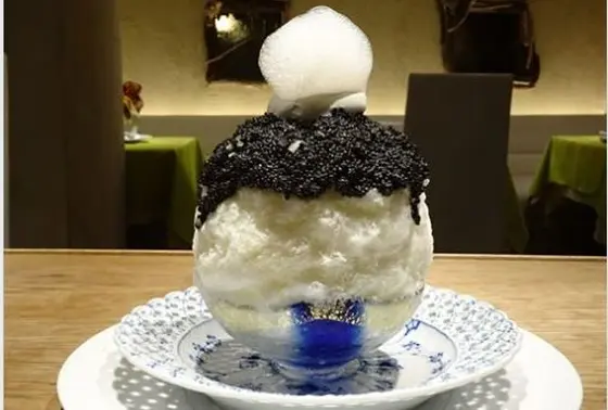 キャビアフラッペ　10万円