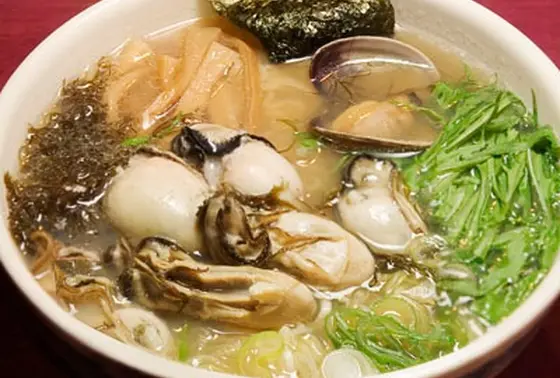 うおっちのラーメンが有名