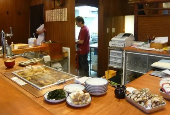 たこ梅といえば鯨料理も名物
