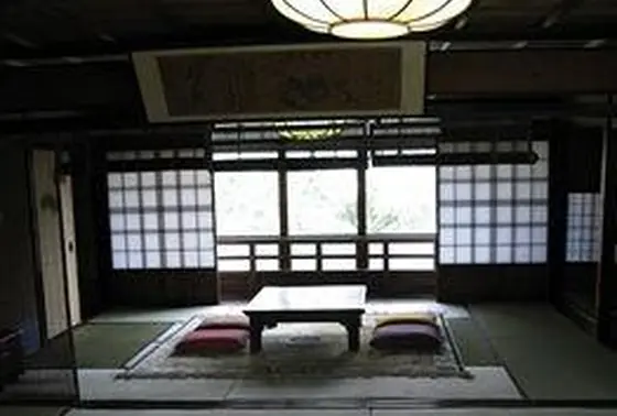 泊まる！