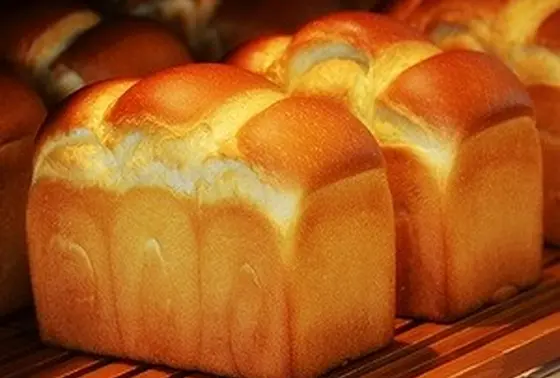 食パン