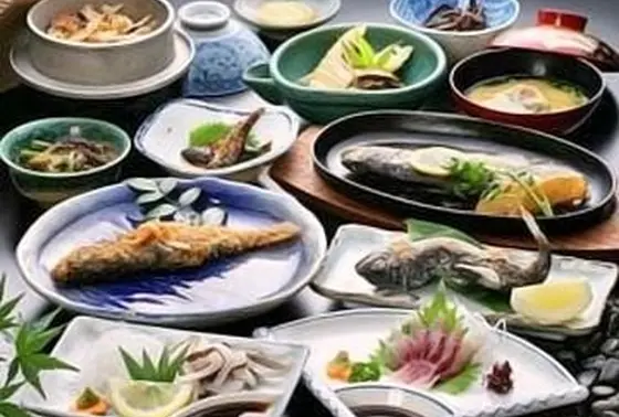 ヤマメ尽くしの食事