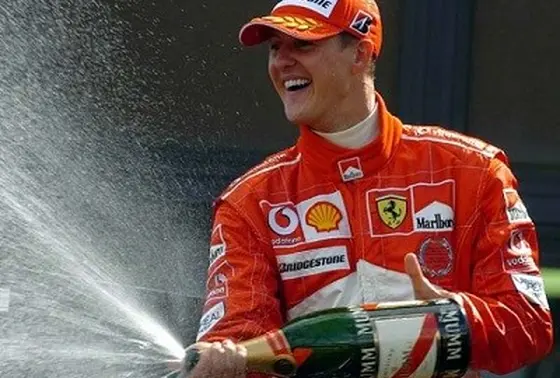 Ｆ１表彰でおなじみ
