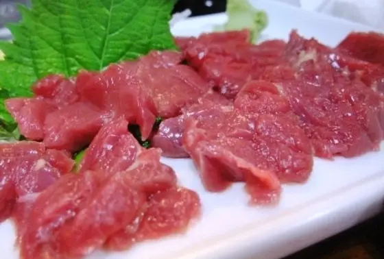 馬刺し