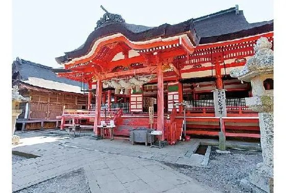 結構立派な神社もあります。
