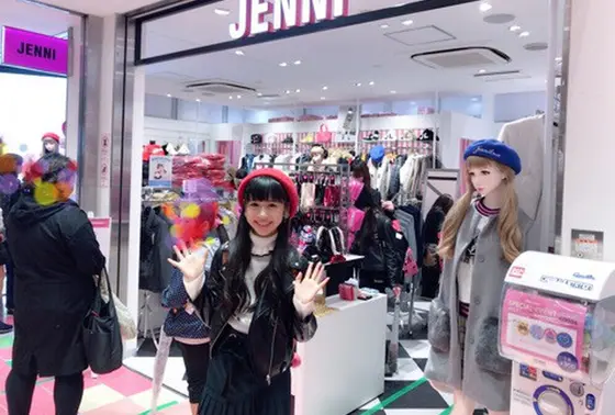 女子中学生に人気のアパレルがいっぱい！