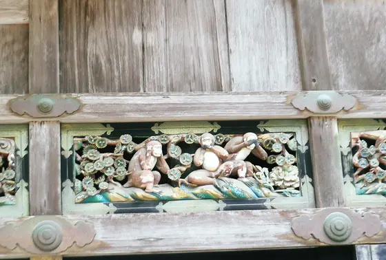 神厩舎の三猿