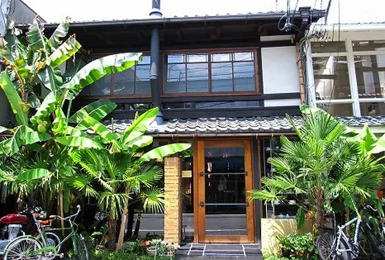 古い屋敷を改造