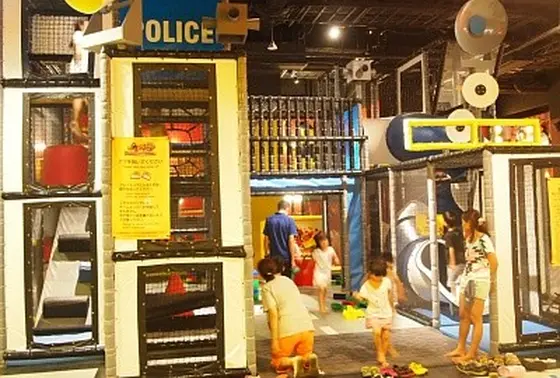 複合遊具も完備